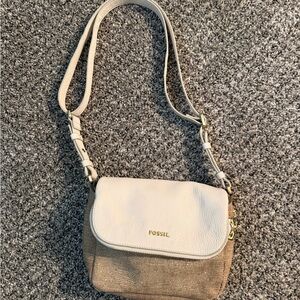 Fossil Two-Tone White and Tan Crossbody Bag